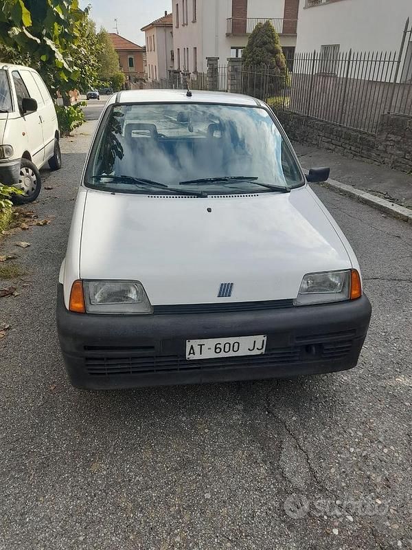Usata Fiat Cinquecento 39 CV (28 kW) 1997 Bianco Utilitaria