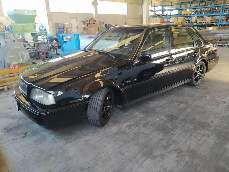 Usata Volvo 460 120 CV (88 kW) 1994 Nero Berlina