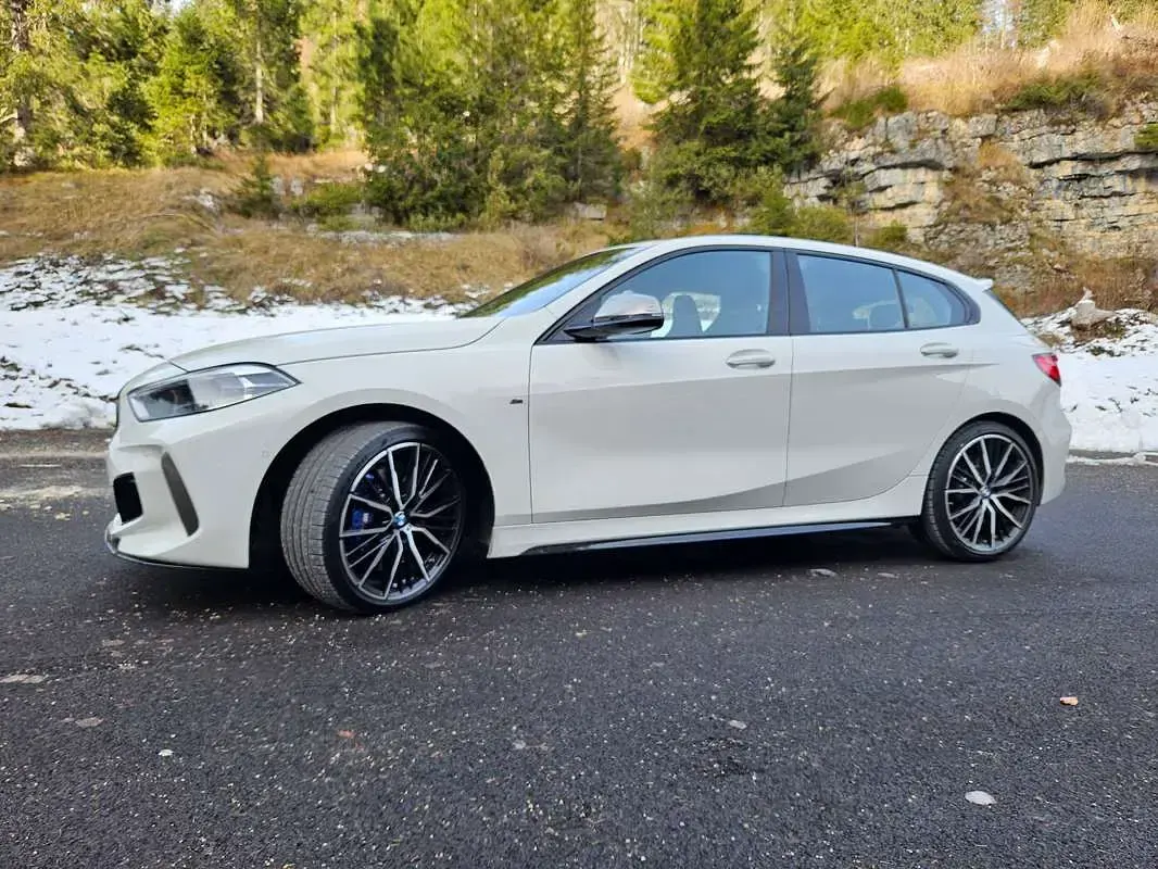 Usata BMW M135 Efficient Dynamics 306 CV (225 kW) 2020 Bianco Utilitaria