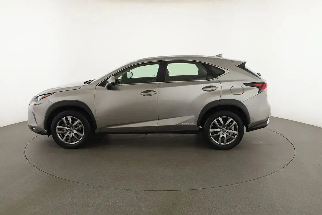 Usata Lexus NX300h Business Edition 197 CV (144 kW) 2019 Oro SUV
