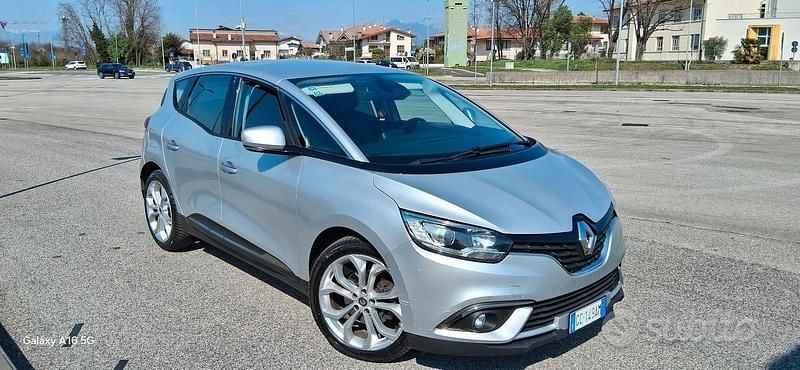 Usata Renault Scénic IV 2020 Grigio Monovolume