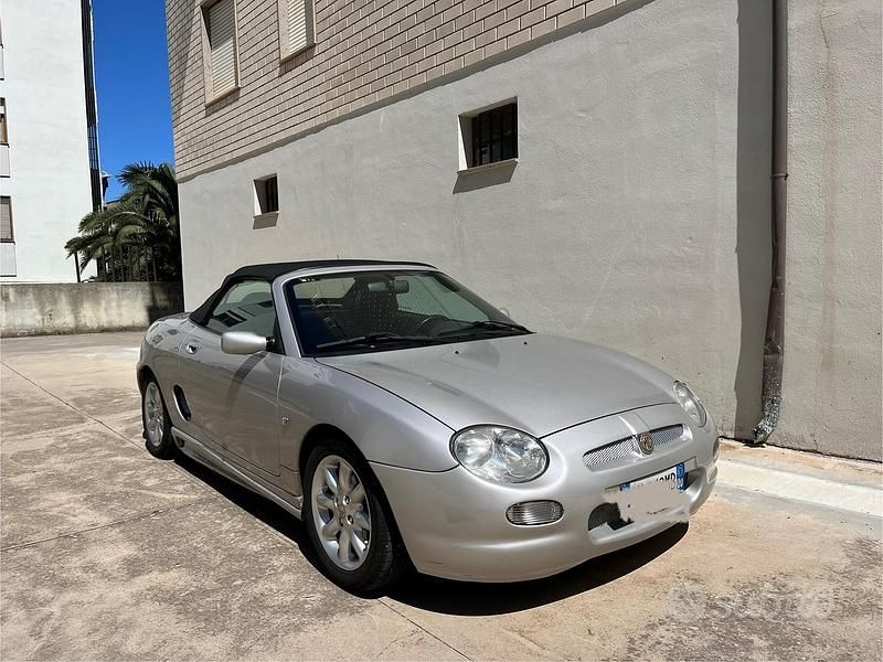 Usata MG F 112 CV (82 kW) 2001 Grigio Cabrio