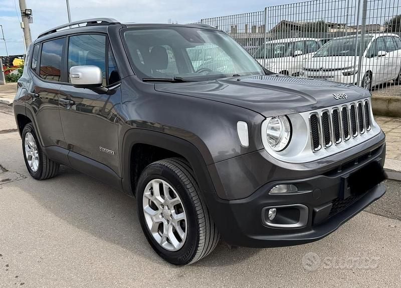 Usata Jeep Renegade Longitude 140 CV (102 kW) 2017 Grigio SUV