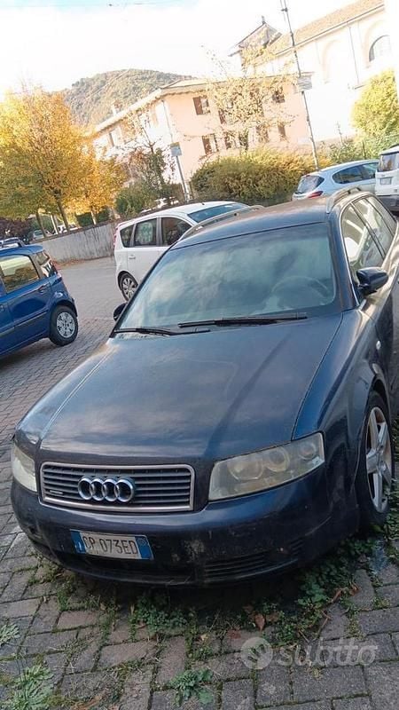 Usata Audi A4 Ambiente 179 CV (131 kW) 2004 Blu/azzurro Station wagon