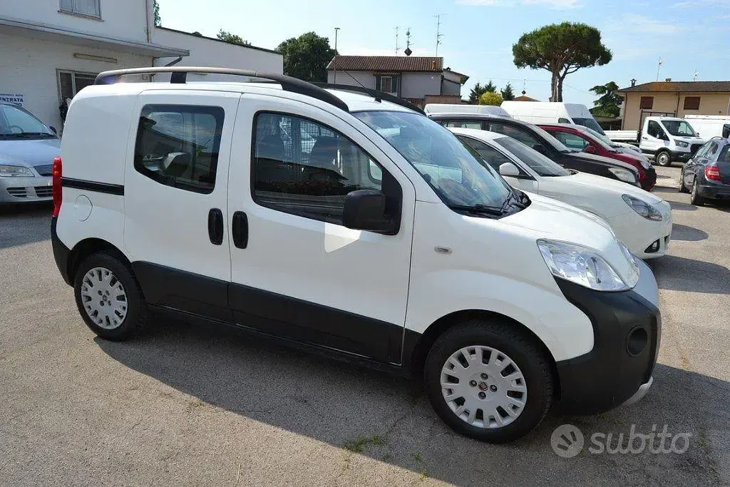 Usata Fiat Fiorino 75 CV (55 kW) 2010 Bianco Monovolume