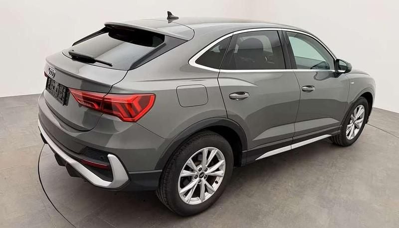 Usata Audi Q3 Sportback S-Line 150 CV (110 kW) 2021 Grigio SUV