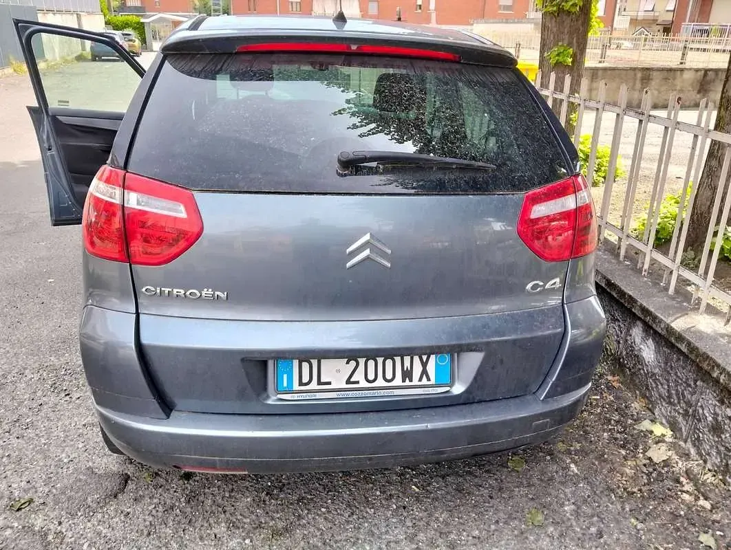 Usata Citroën C4 Picasso 110 CV (80 kW) 2007 Verde Monovolume