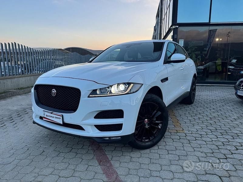 Usata Jaguar F-Pace Portfolio 180 CV (132 kW) 2018 Bianco SUV