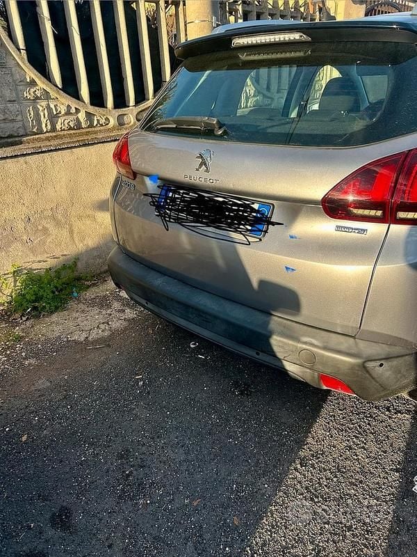 Begagnad Peugeot 2008 2016 Grå SUV