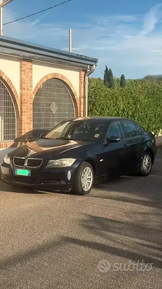 Usata BMW 320 Efficient Dynamics 177 CV (130 kW) 2007 Blu Berlina