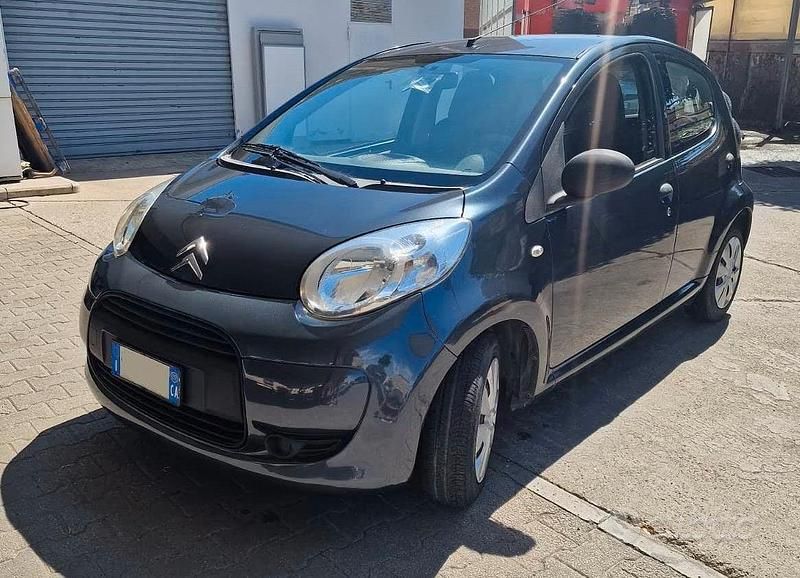 Usata 2009 Citroën C1 Due volumi | 5000 € (Cara) - Immagine 1/4