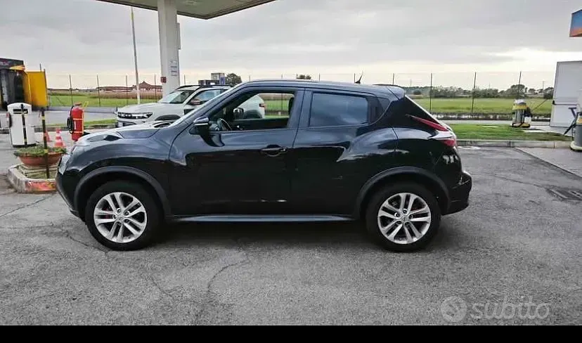 Usata Nissan Juke 110 CV (80 kW) 2016 Nero SUV