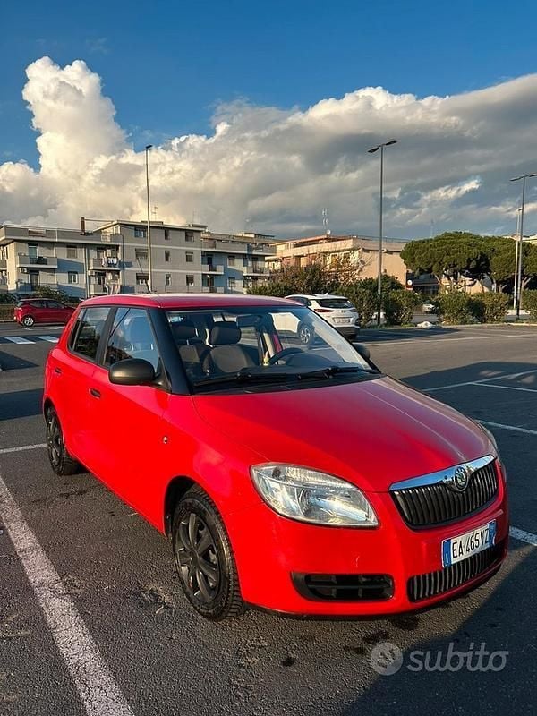 Usata Skoda Fabia 60 CV (44 kW) 2010 Rosso Utilitaria