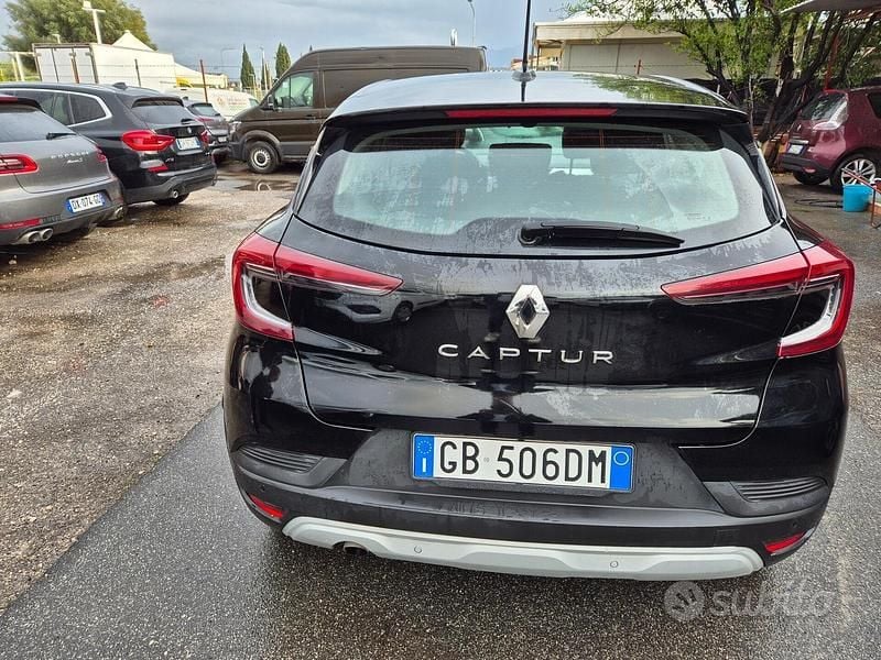 Usata Renault Captur Life 95 CV (69 kW) 2020 Nero SUV