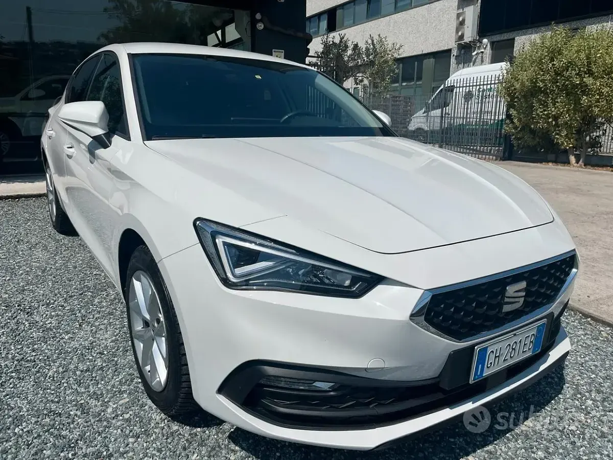 Usata Seat Leon Style 116 CV (85 kW) 2022 Bianco Berlina