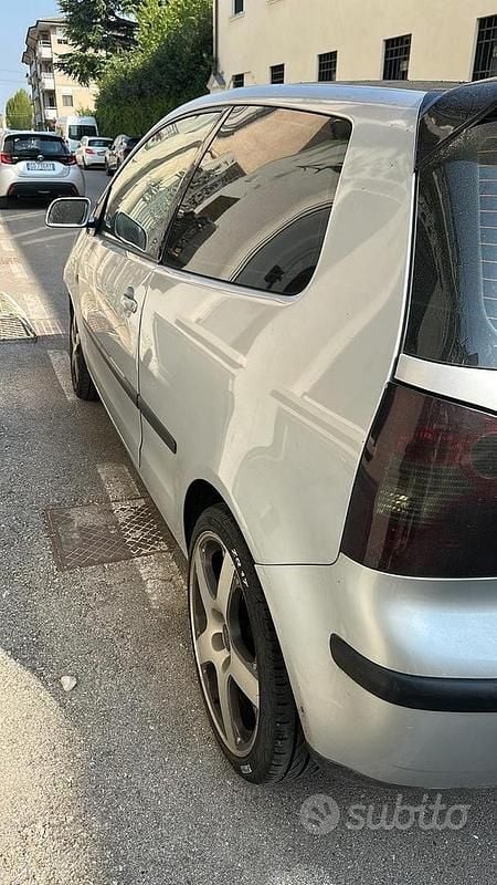 Usata VW Polo 2002 Grigio Berlina