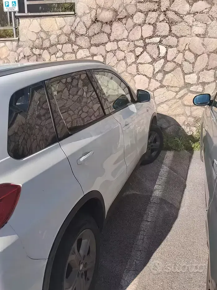 Usata Suzuki Vitara 120 CV (88 kW) 2017 Bianco SUV