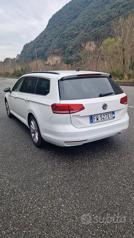 Usata VW Passat 150 CV (110 kW) 2019 Bianco Berlina