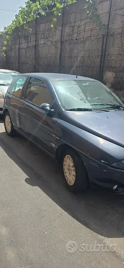 Usata Lancia 2000 60 CV (44 kW) 2000 Bluazzurro Berlina