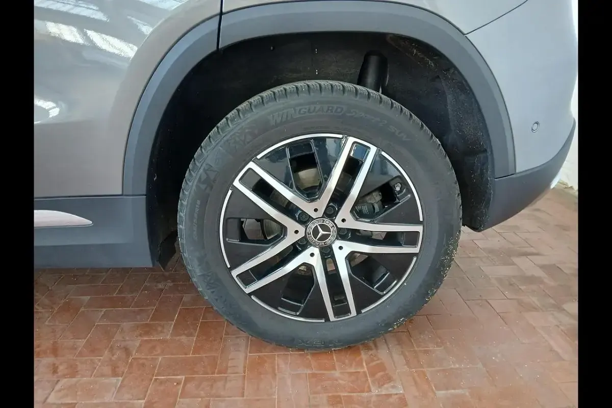 Usata Mercedes GLA200 150 CV (110 kW) 2022 Grigio ardesia SUV