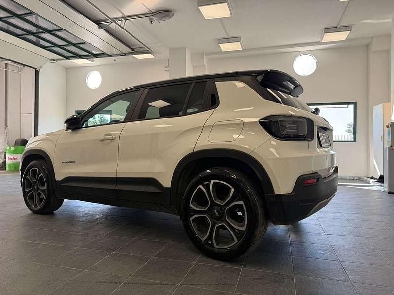 Usata Jeep Avenger Summit 101 CV (74 kW) 2024 Bianco SUV