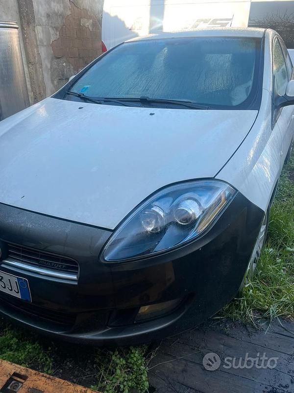 Usata Fiat Bravo 105 CV (77 kW) 2010 Bianco Utilitaria