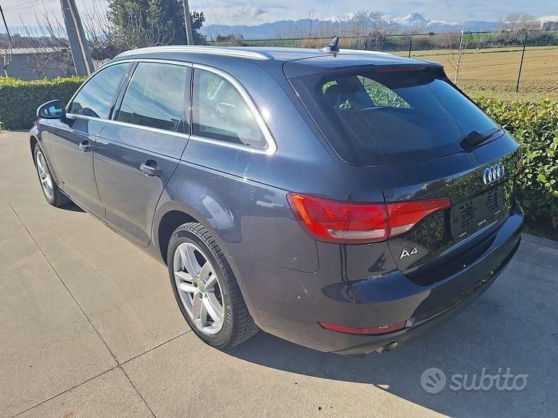 Usata Audi A4 S-Line 150 CV (110 kW) 2018 Nero Station wagon