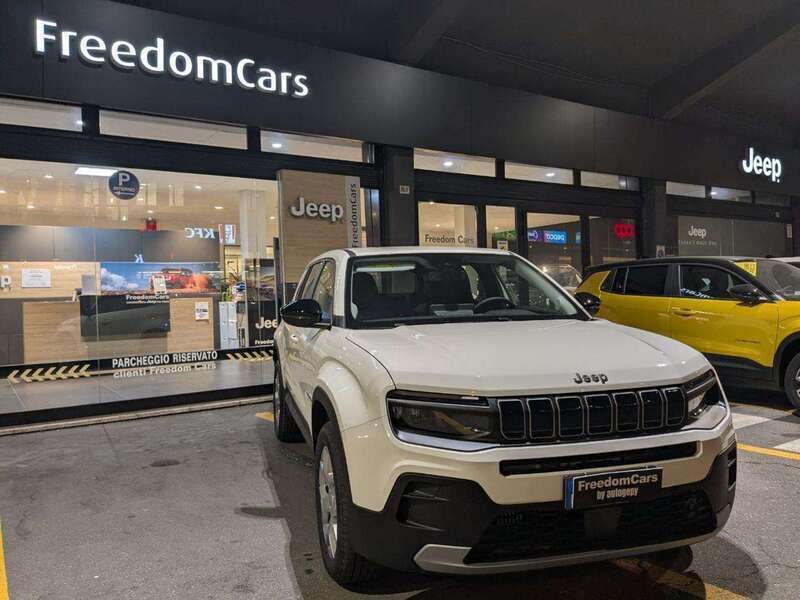 Nuova Jeep Avenger Altitude 101 CV (74 kW) 2025 Bianco SUV