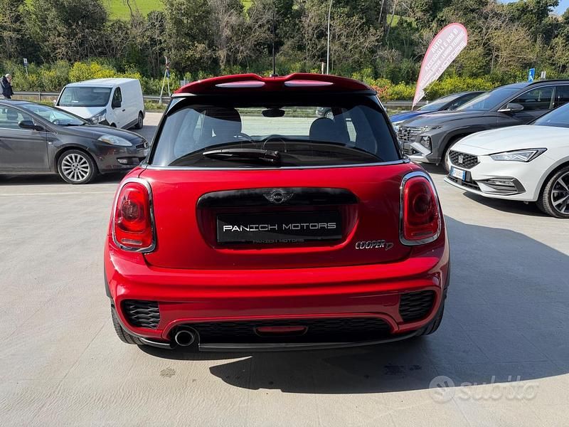 Usata Mini Cooper D Hype 116 CV (85 kW) 2016 Rosso Utilitaria