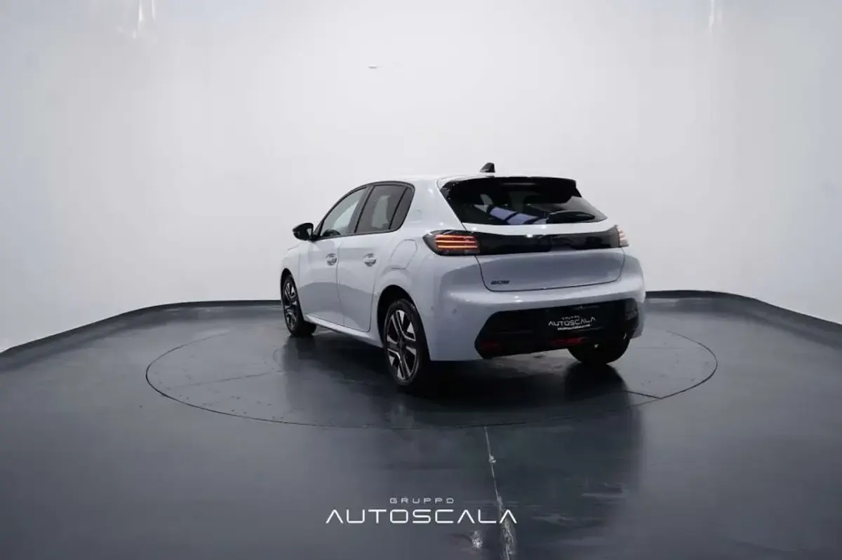 Nuova Peugeot 208 Allure 101 CV (74 kW) 2025 Bianco okenite Utilitaria