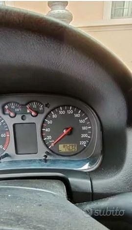 Usata VW Golf III 75 CV (55 kW) 1998 Bianco Berlina