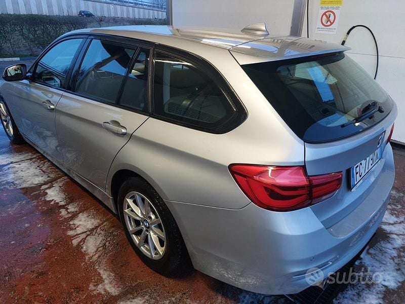 Usata BMW 318 2016 Grigio Station wagon