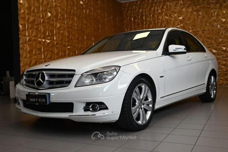 Usata Mercedes C200 136 CV (100 kW) 2011 Bianco Berlina