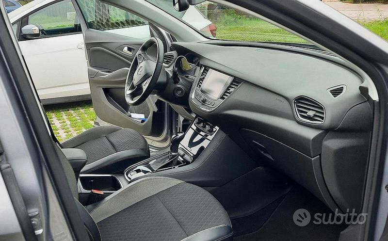Usata Opel Grandland X 131 CV (96 kW) 2019 Grigio SUV