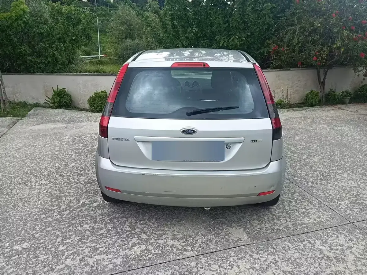 Usata Ford Fiesta 2005 Utilitaria