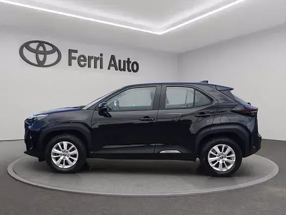 Usata Toyota Yaris Cross Business Edition 116 CV (85 kW) 2022 Black met SUV