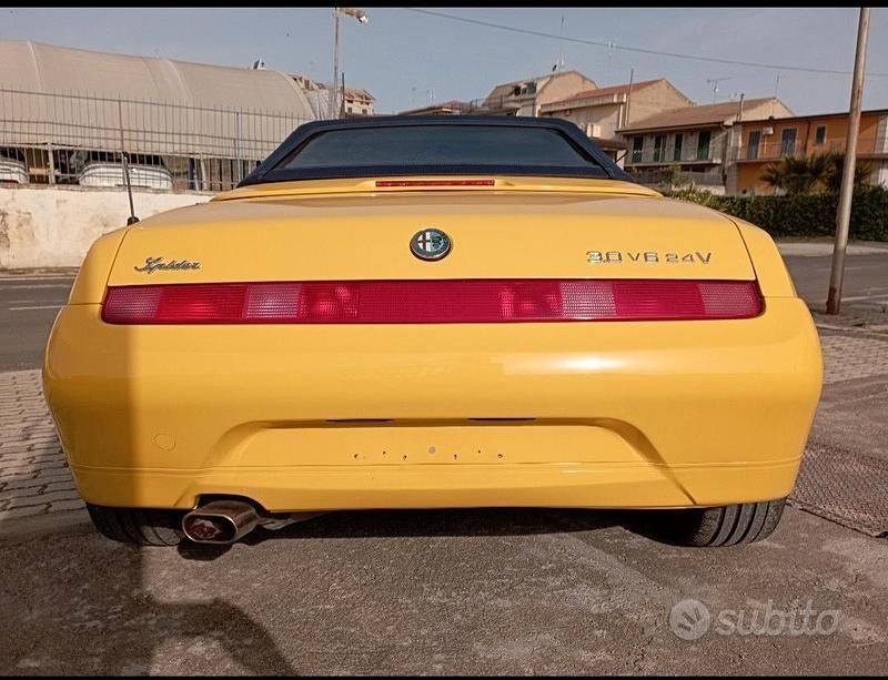 Usata Alfa Romeo GTV 218 CV (160 kW) 2001 Giallo Coupé