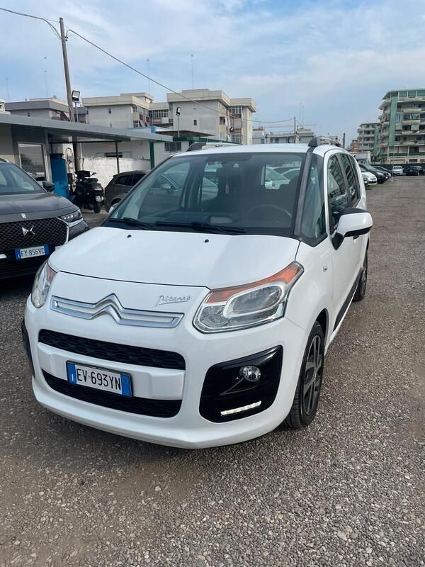 Bianco Usata 2014 Citroën C3 Picasso Seduction Monovolume | 6900 € (Molto cara) - Immagine 1/4