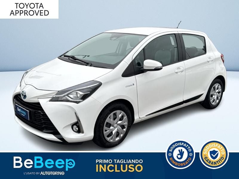 Bianco pastello Usata 2017 Toyota Yaris Hybrid Active Tre volumi | 12.800 € (Buon prezzo) - Immagine 1/3