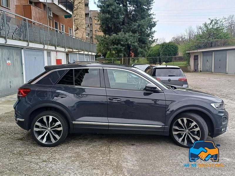 Usata VW T-Roc Advance 150 CV (110 kW) 2019 Grigio SUV