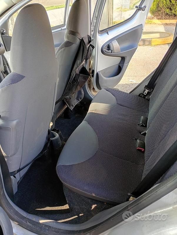 Usata Peugeot 107 68 CV (50 kW) 2007 Utilitaria