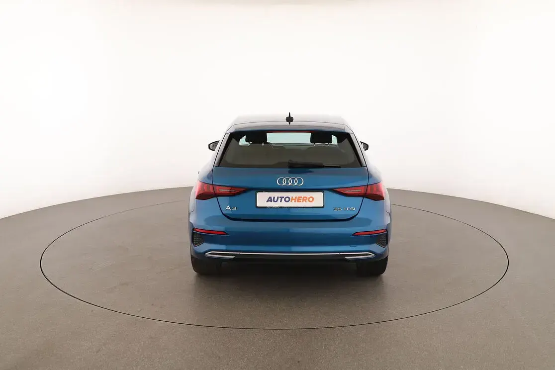 Usata Audi A3 Advanced 150 CV (110 kW) 2021 Blu/azzurro Berlina