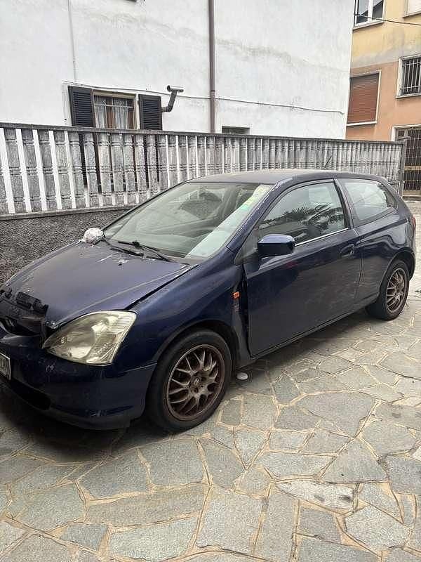 Usata Honda Civic LS 105 CV (77 kW) 2002 Coupé