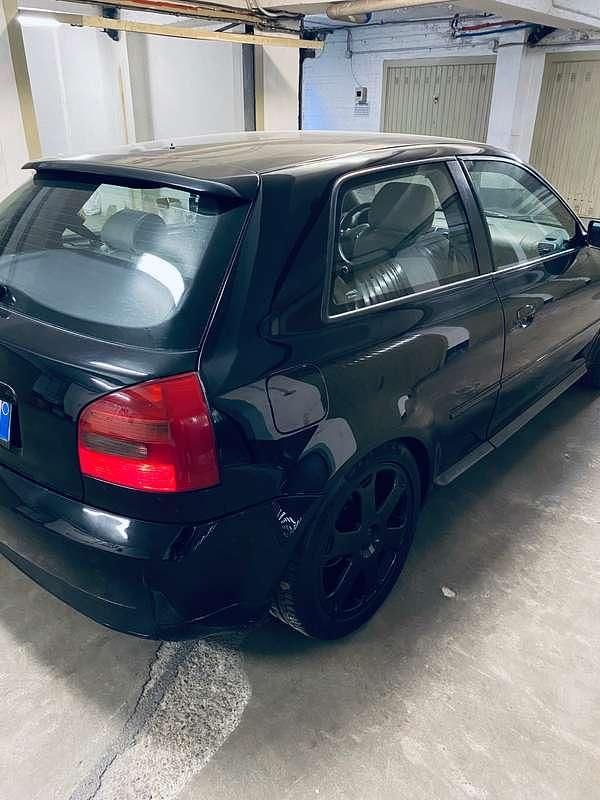 Usata Audi S3 209 CV (153 kW) 1999 Nero Utilitaria