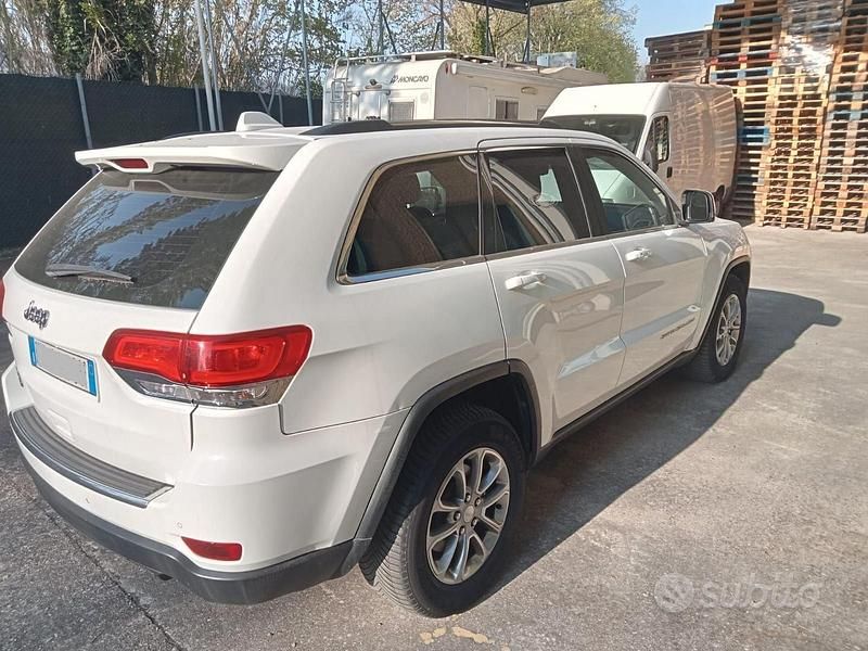 Usata Jeep Cherokee 250 CV (183 kW) 2014 Bianco SUV