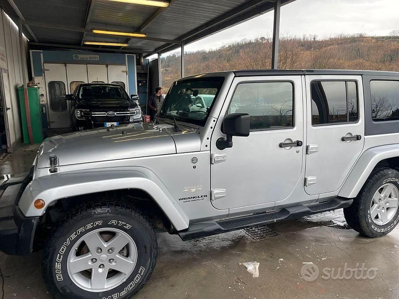 Begagnad Jeep Wrangler Sahara 177 HK (130 kW) 2009 Grå SUV