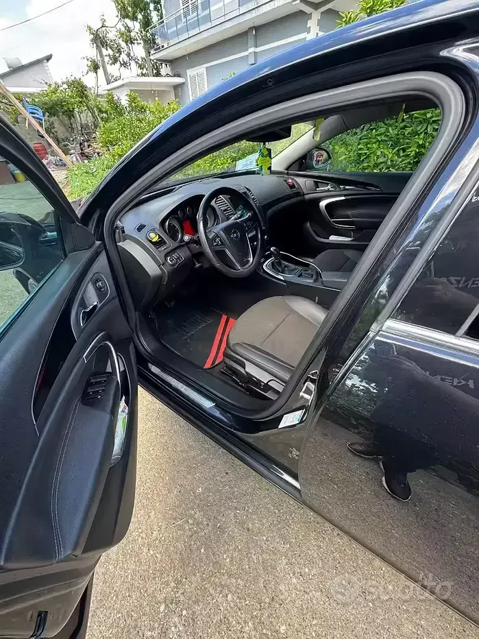 Usata Opel Insignia 160 CV (117 kW) 2009 Nero Berlina
