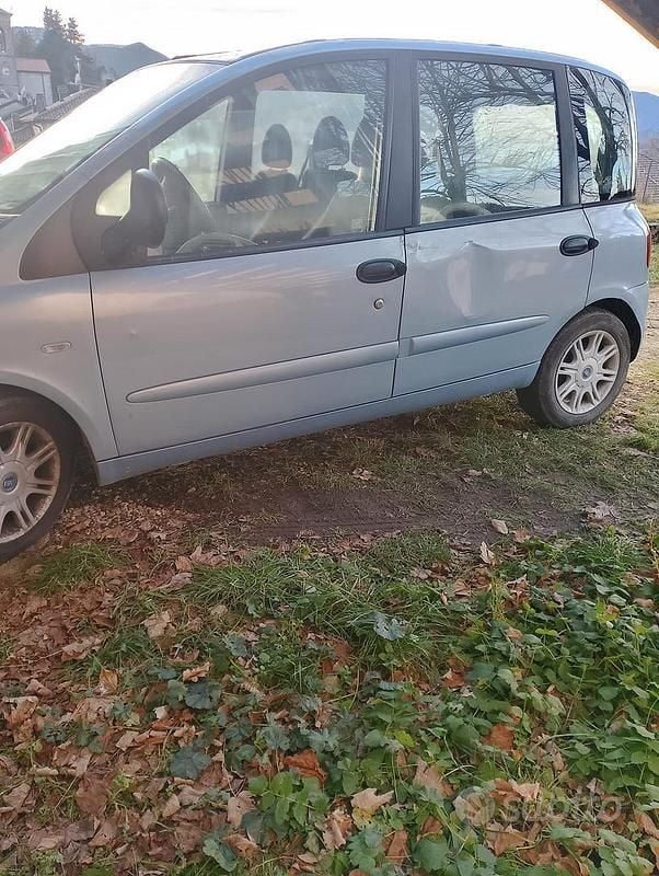 Usata Fiat Multipla 2004 Blu Monovolume
