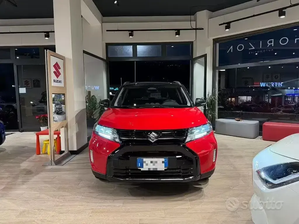 Second-hand Suzuki Vitara 110 CP (80 kW) 2025 Roșu SUV