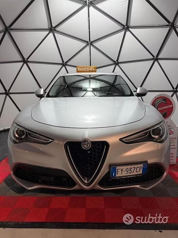 Usata Alfa Romeo Stelvio Business 210 CV (154 kW) 2019 Grigio SUV